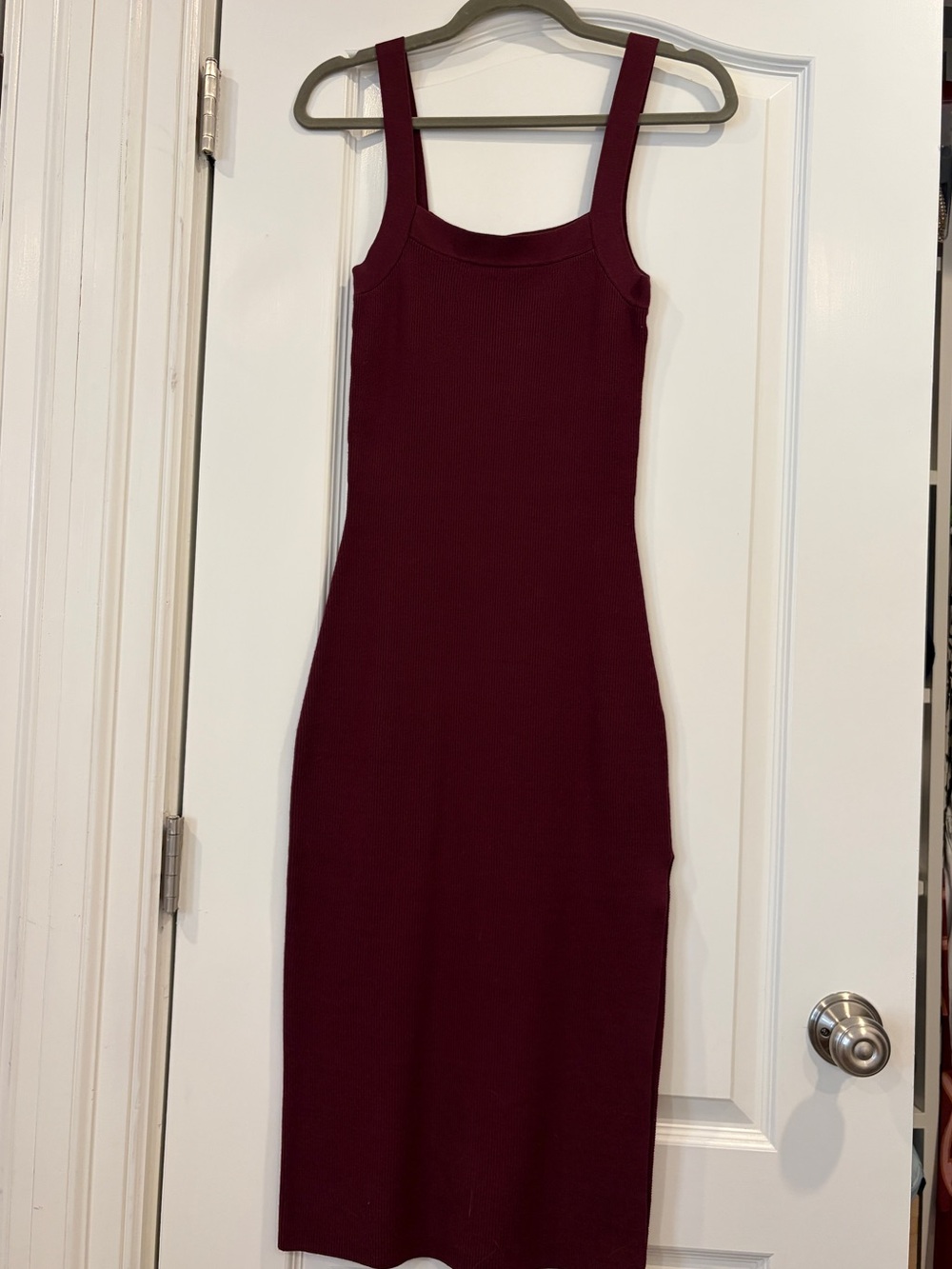 Aritzia Babaton Sleeveless Midi Bodycon Dress in Burgundy
